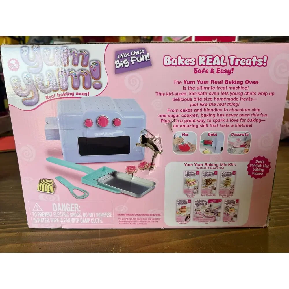 New in Box Yum Yum! Real Baking Oven for Kids